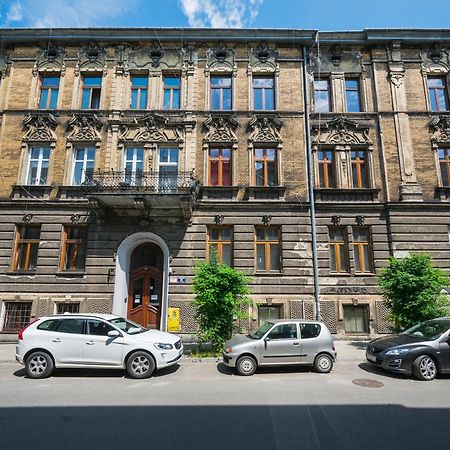 Beautiful Apartment, Great Location, Old Town & Kazimierz Krakow Bagian luar foto