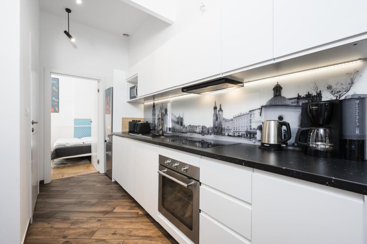 Beautiful Apartment, Great Location, Old Town & Kazimierz Krakow Bagian luar foto
