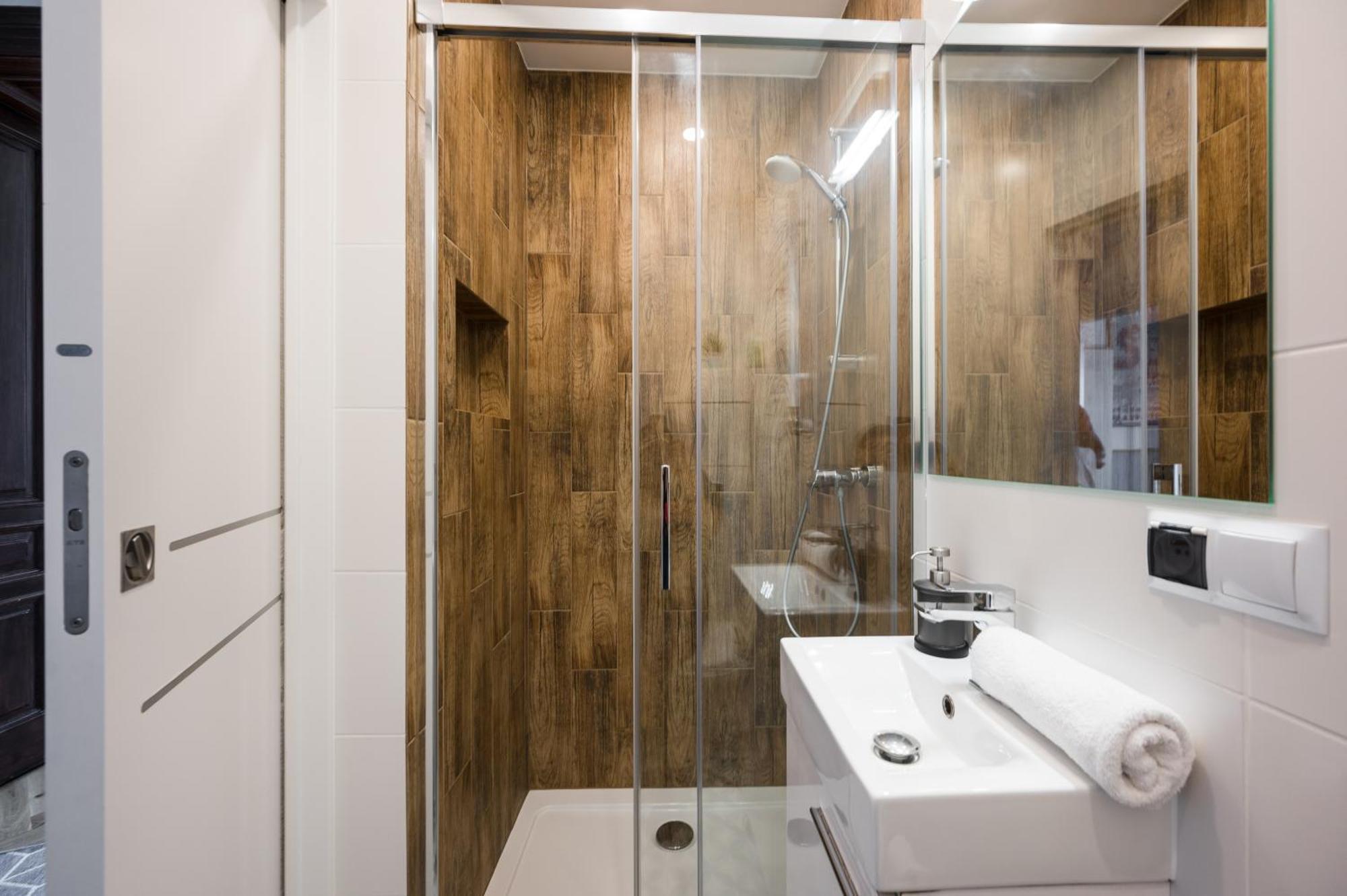 Beautiful Apartment, Great Location, Old Town & Kazimierz Krakow Bagian luar foto