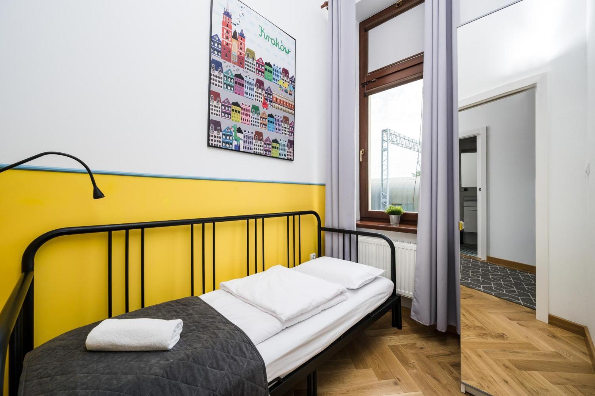 Beautiful Apartment, Great Location, Old Town & Kazimierz Krakow Bagian luar foto